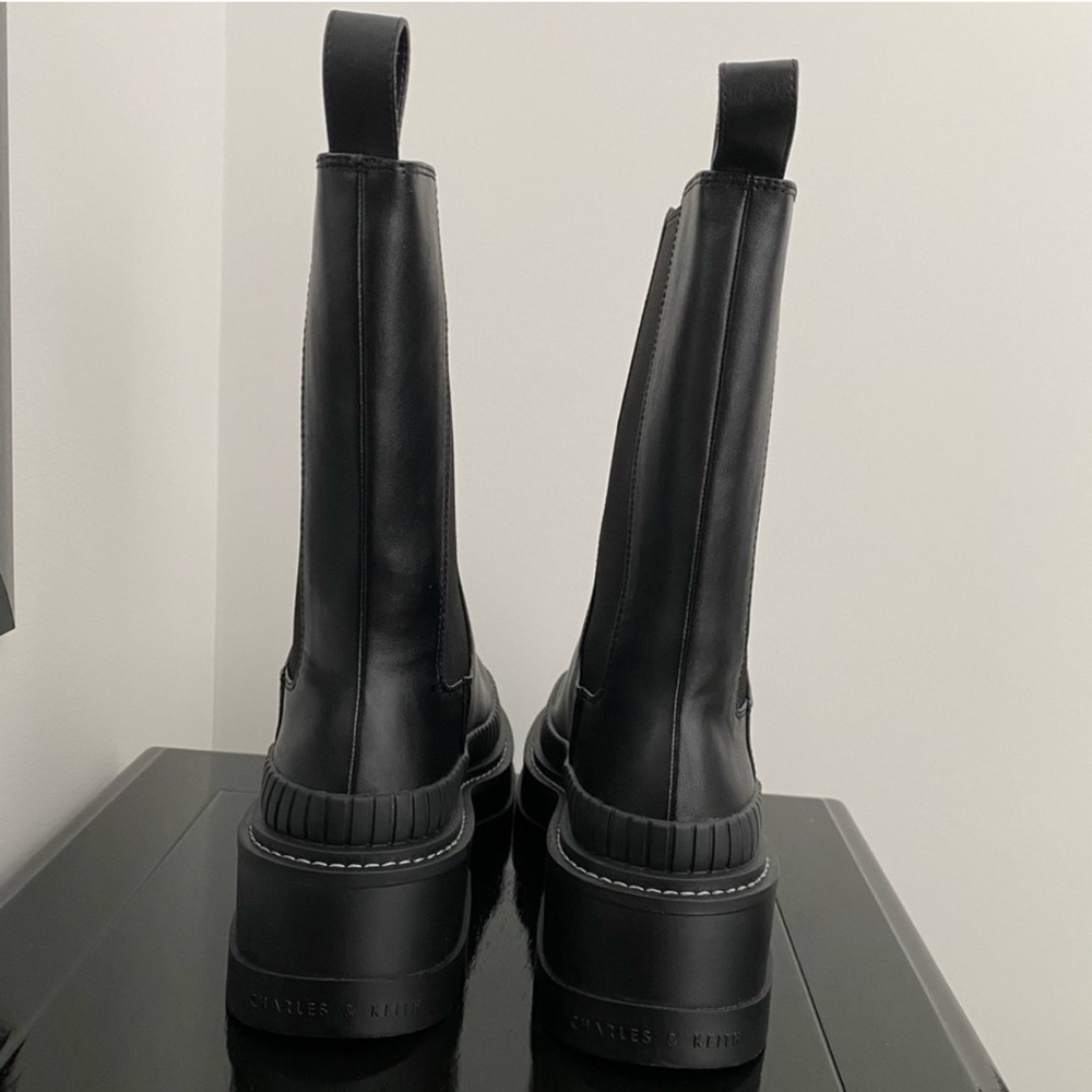 Charles & Keith Black Platform Boots - Picture 4 of 6